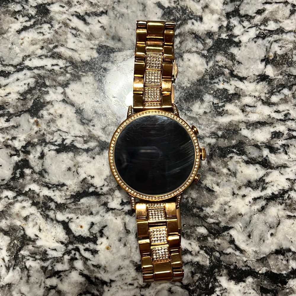 Fossil Q Venture HR